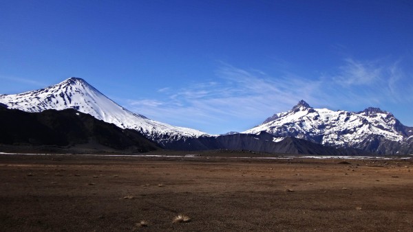 Volcán Antuco y Sierra Velluda