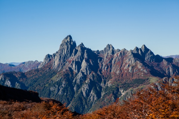 Cerro Las Peinetas, cara Oeste